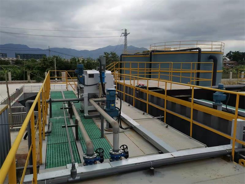 1741053868903882.jpg e.jpg